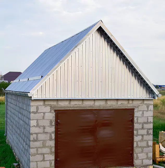 Trusted Garage Roof Repair Company: Keeping Redmond, WA Properties Sealed and Secure