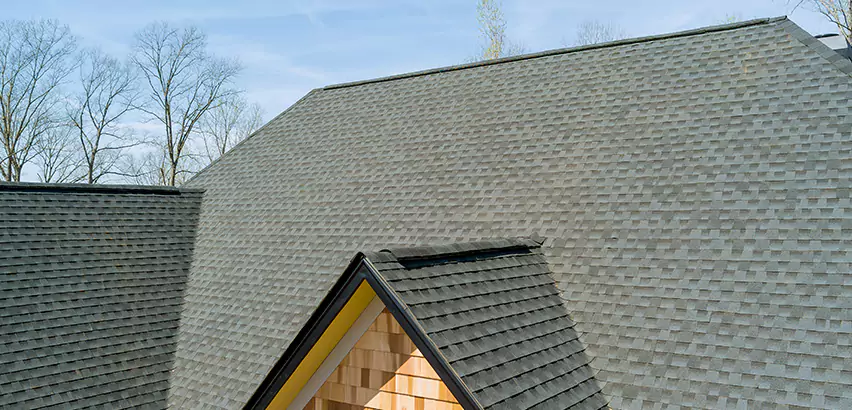 Replacing Vinyl Siding With Cedar Shingles in Redmond