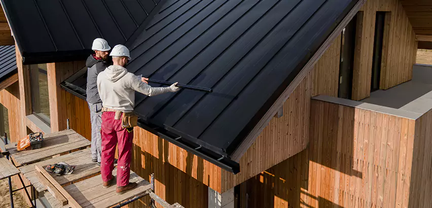 Metal Roof Maintenance in Redmond