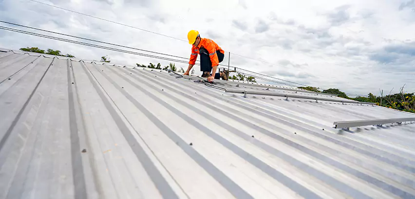 Metal Roof Repairs in Redmond